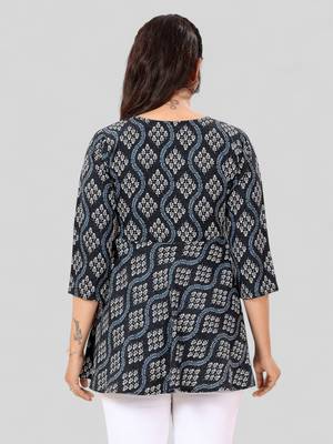  poly crepe printed short kurti 2