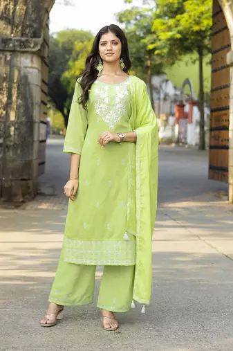 Women Salli Pure Cotton Regular Hand & Threadwork Kurta With Trousers & With Dupatta