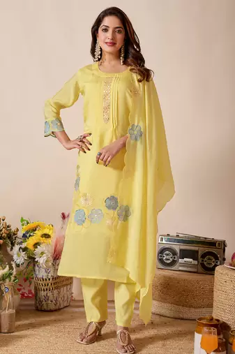 Women Thread Work Mal Chanderi Straight Kurta With Trousers & Dupatta