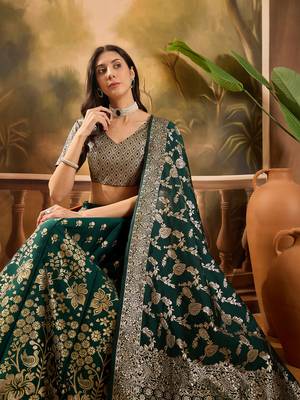 Women'S Green Colour Banarasi Jacquard Weaving Flaired Lehenga Choli 2
