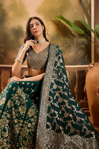 Women'S Green Colour Banarasi Jacquard Weaving Flaired Lehenga Choli