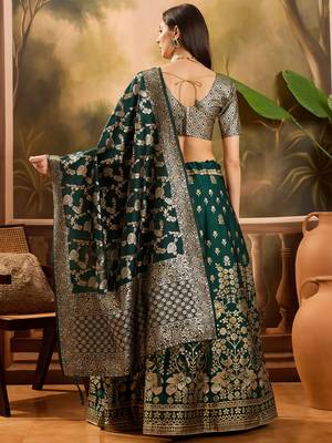 Women'S Green Colour Banarasi Jacquard Weaving Flaired Lehenga Choli 4