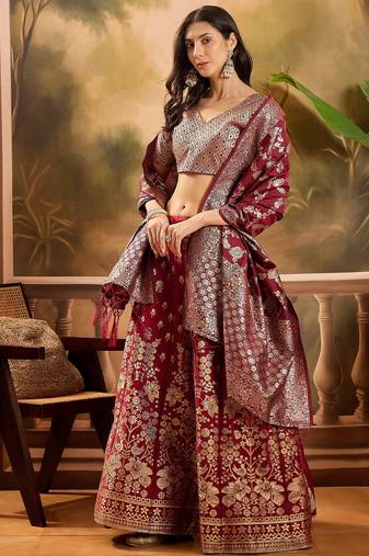 Women'S Maroon Colour Banarasi Jacquard Weaving Flaired Lehenga Choli