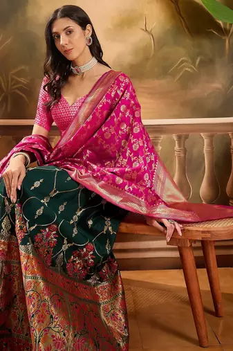 Women'S Bottle Green Colour Banarasi Jacquard Weaving Flaired Lehenga Choli