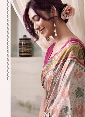 Off-white & pink patola silk blend festival wear saree 3