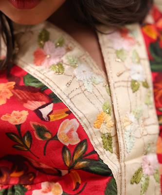 Red printed chanderi kurta set 4