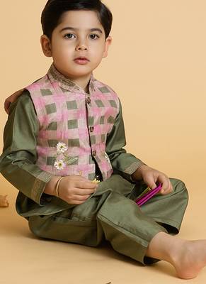 Green embroidered chanderi nehru jacket set 4