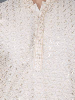 cream cotton silk kurta with chikankari work 4