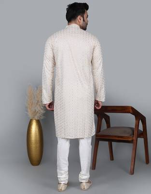 cream cotton silk kurta with chikankari work 5