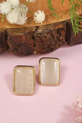 Mother of pearl radiance stud earrings with refined  frame 