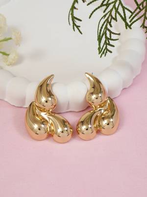 Fashion latest stylish trendy lightweight earrings for women 1