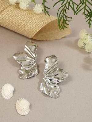 Fashion latest stylish trendy lightweight earrings for women 1