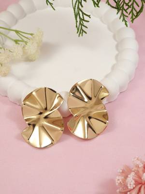 Fashion latest stylish trendy lightweight earrings for women 1
