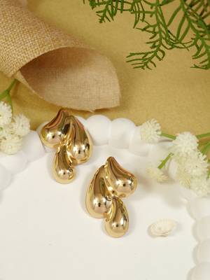 Fashion latest stylish trendy lightweight earrings for women 1