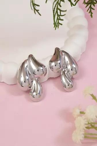 Fashion latest stylish trendy lightweight earrings for women