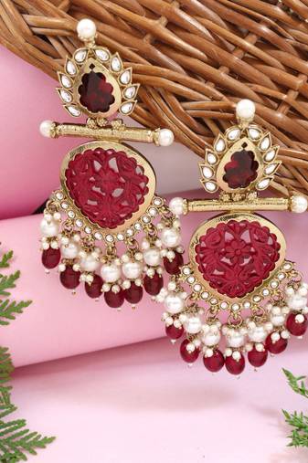 Traditional kundan & pearl style dangle earrings for women (e3378m)