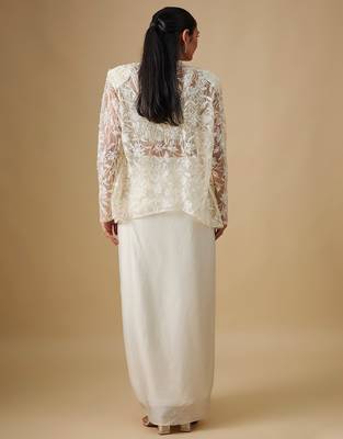 Ivory embroidered satin cape set 3