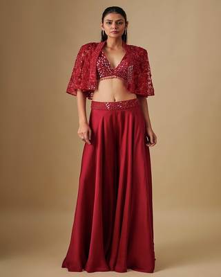 Red embroidered satin cape set 1
