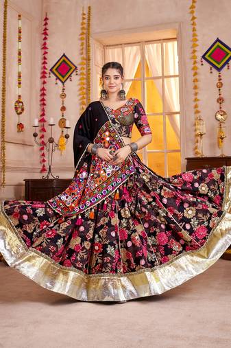 BLACK KUTCHI EMBROIDERED & MIRROR WORK VISCOSE COTTON TRADITIONAL NAVRATRI FESTIVAL WEDDING GARBA STITCHED LEHENGA CHOLI