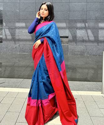 Blue handloom linen saree with contrast border 1