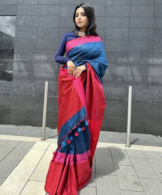 Blue handloom linen saree with contrast border 2