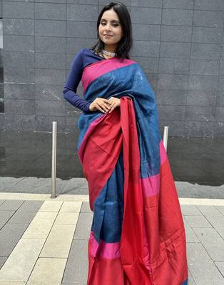 Blue handloom linen saree with contrast border 4