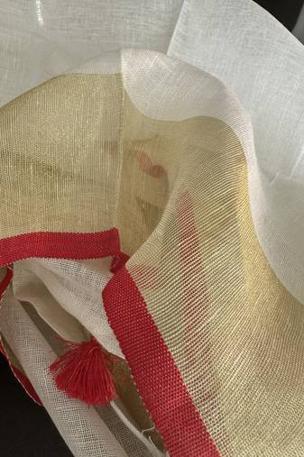 White handloom linen saree with contrast border