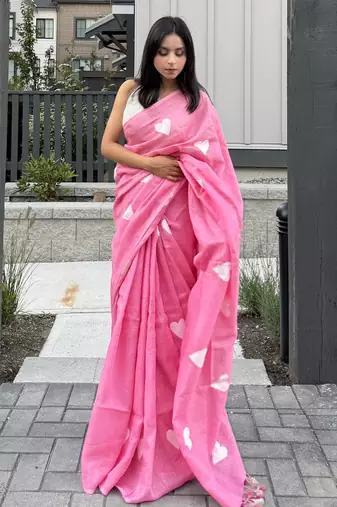 Heart embroidered pink handloom linen saree