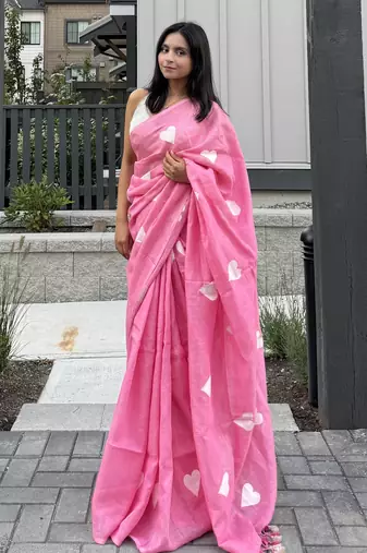 Heart embroidered pink handloom linen saree