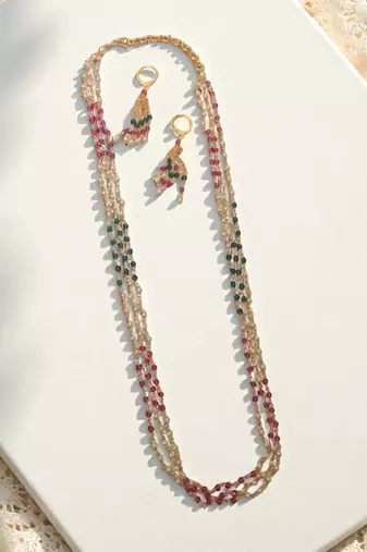 White  pearls premium quality mala with earrings