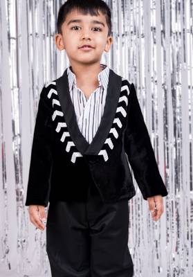 Black embroidered velvet blazer 1