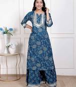 Doriyaan women's cotton floral printed v-neck  kurta with flared palazzo