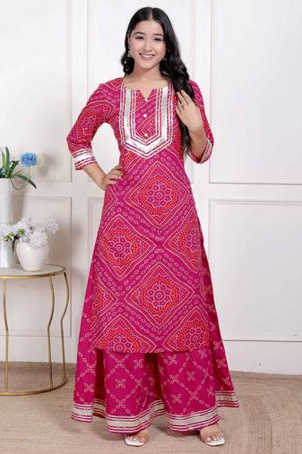 Doriyaan women's embellished ethnic cotton kurta with palazzo