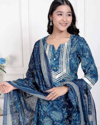  women's gota patti cotton kurta paired with palazzo and dupatta 3