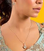 Gold plated kundan necklace set