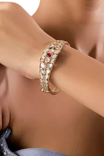Gold plated kundan bangle