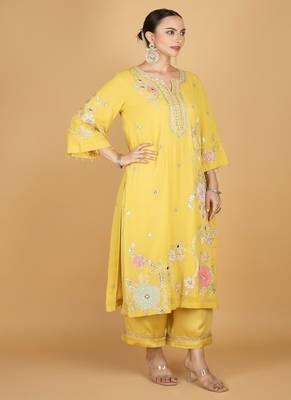 Yellow floral embroidered georgette kurta set 4