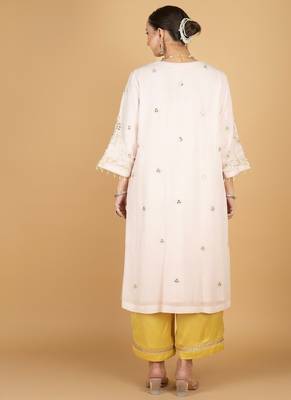 Ivory floral embroidered georgette kurta set 3