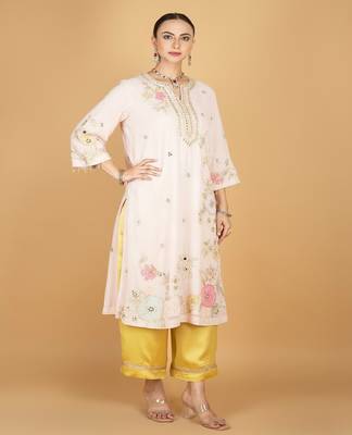 Ivory floral embroidered georgette kurta set 5