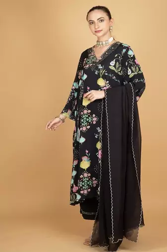 Black floral printed crepe kurta set