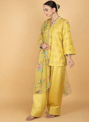 Yellow floral embroidered cotton silk kurta set 2