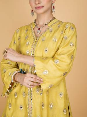 Yellow floral embroidered cotton silk kurta set 5