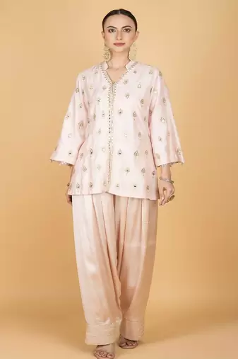 Pink floral embroidered cotton silk kurta set