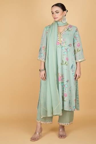 Green floral printed crepe kurta set