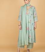 Green floral printed crepe kurta set