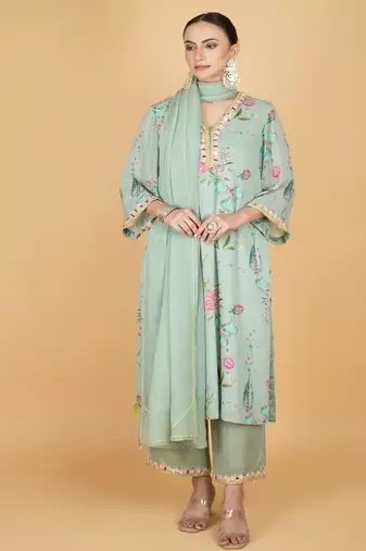 Green floral printed crepe kurta set