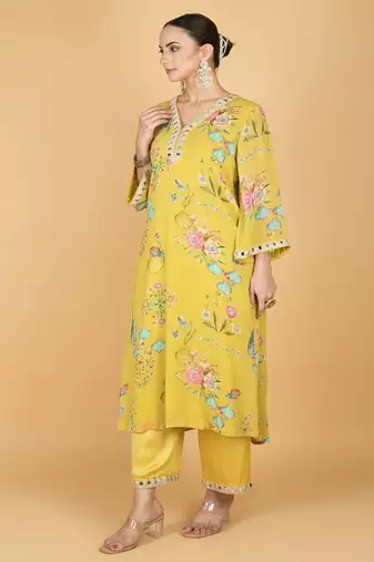 Yellow floral printed crepe kurta set