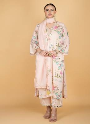 Pink floral printed crepe kurta set 2