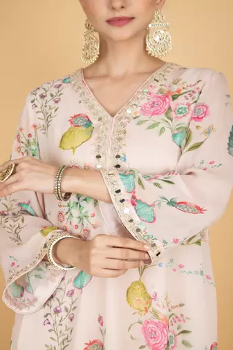 Pink floral printed crepe kurta set
