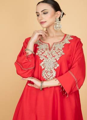 Red floral embroidered cotton silk Kurta Set 2